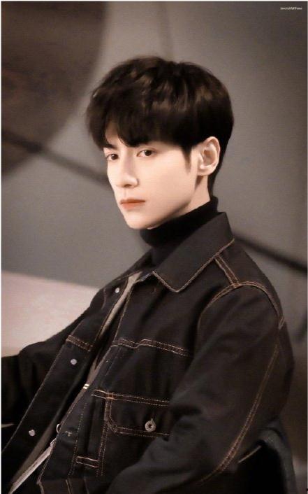 吃瓜娱乐圈 罗云熙是谁